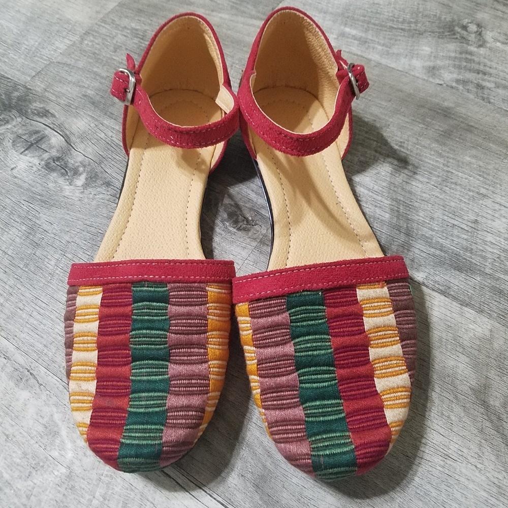 Guatemalan Shoes NWOT